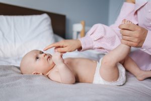 babies poop smells like vinegar